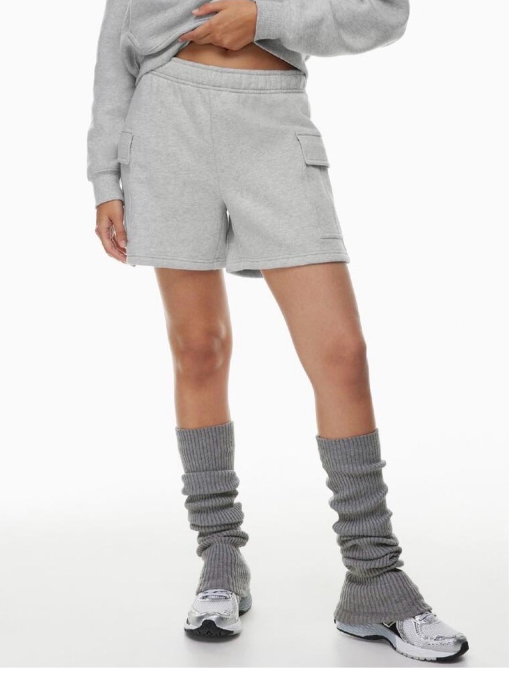 Aritzia  Sweatfleece Cozy Fleece Mega Fit Cargo Shorts Heather Gray 2XS